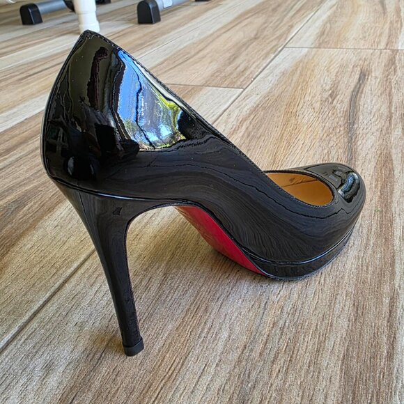 Christian Louboutin Bianca Black Patent Leather Pumps Eur. 36.5 - Picture 8 of 15